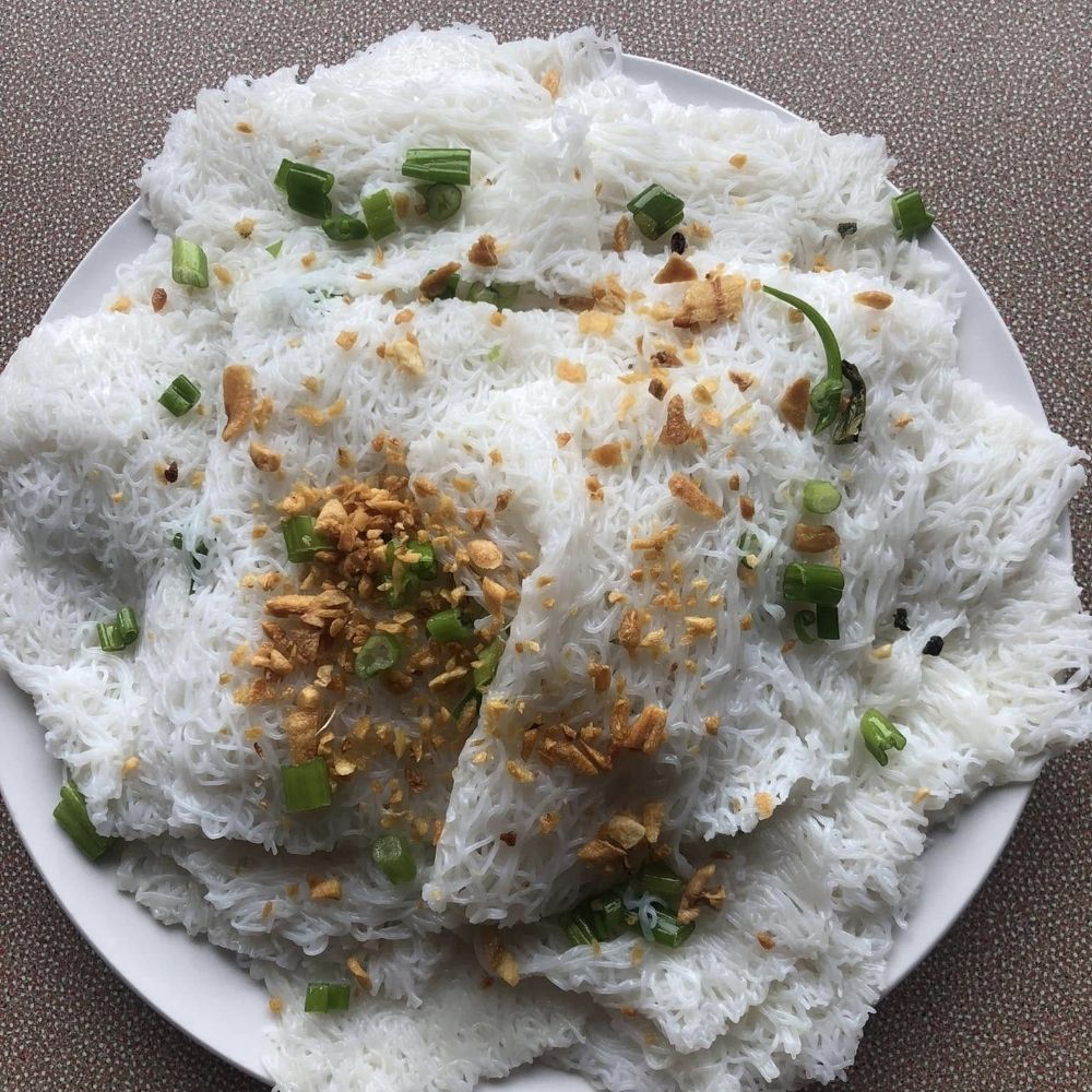 Hand-rolled rice noodles